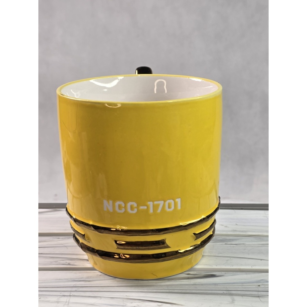 NEW Star Trek Stoneware Coffee Mug Cup 22 Yellow Gold Trim Handle 2023  NCC-1701